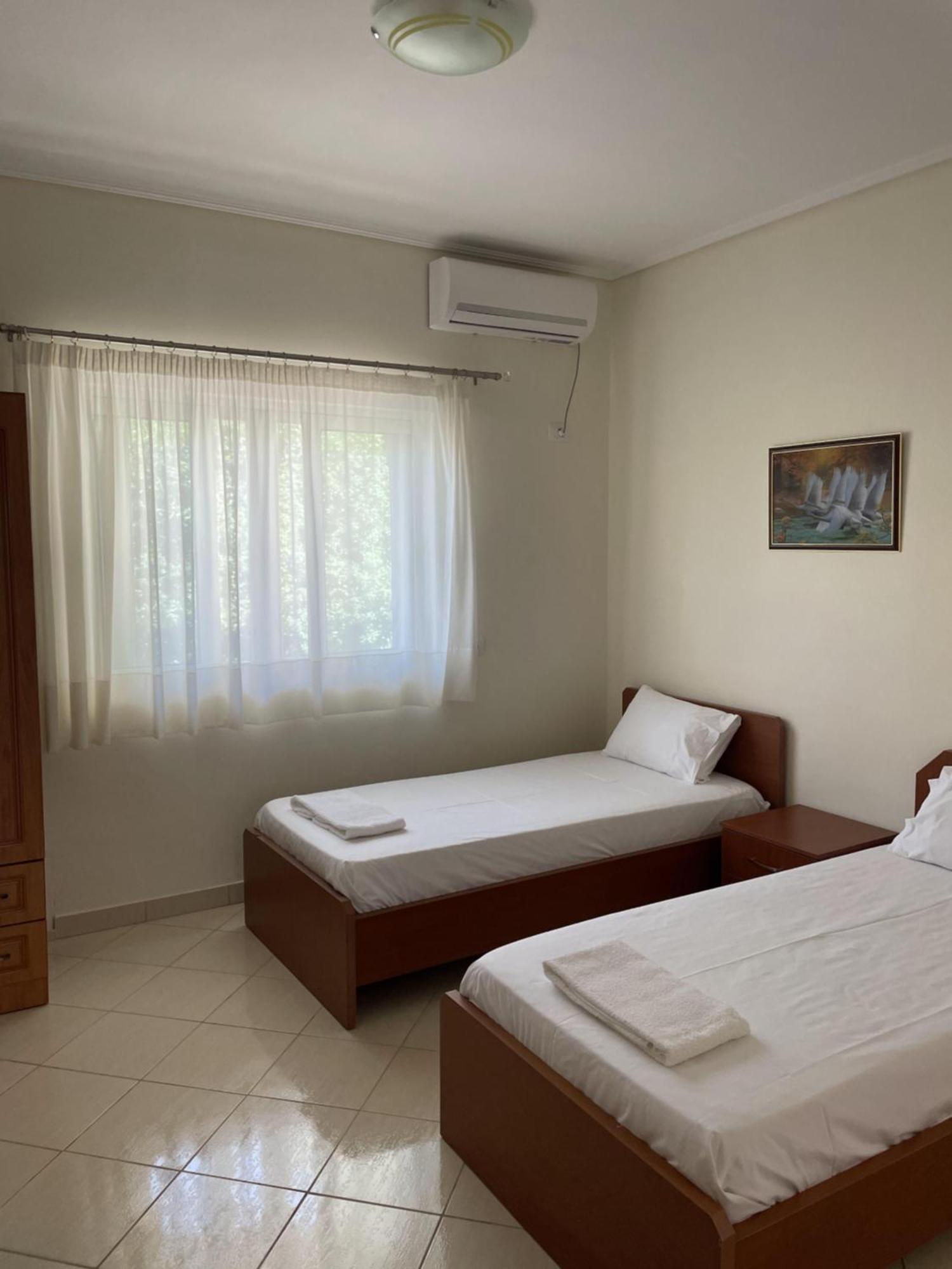 Olympian Rooms Dhermi Bagian luar foto