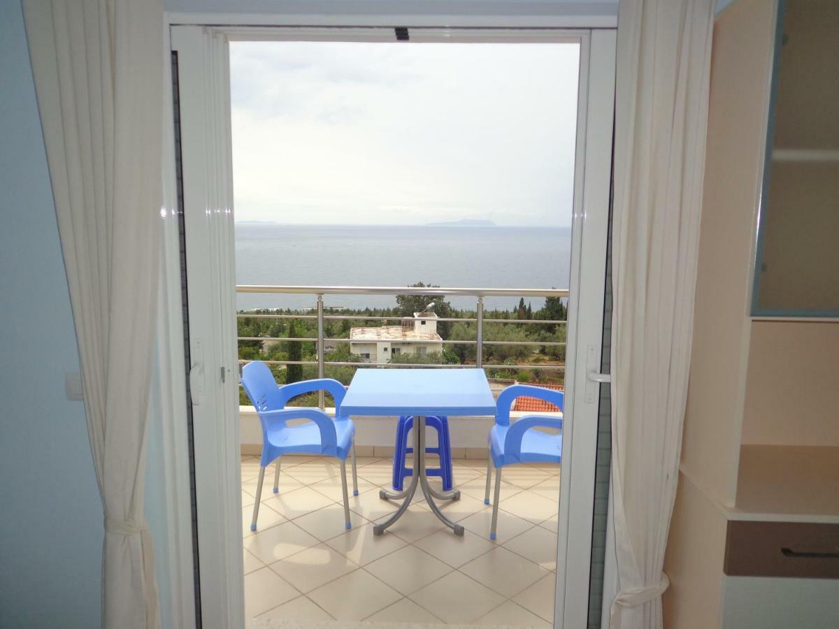 Olympian Rooms Dhermi Bagian luar foto