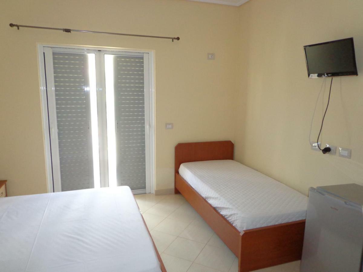 Olympian Rooms Dhermi Bagian luar foto