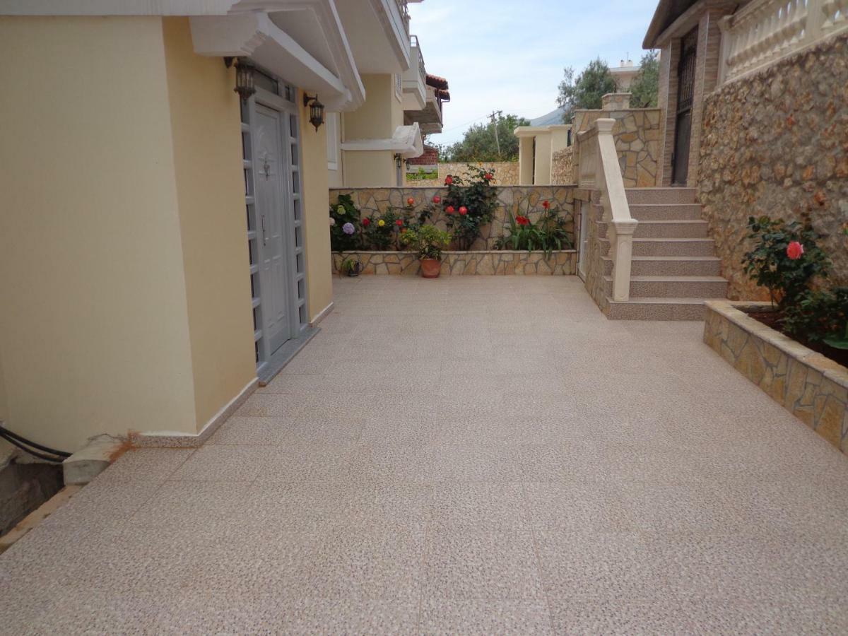 Olympian Rooms Dhermi Bagian luar foto